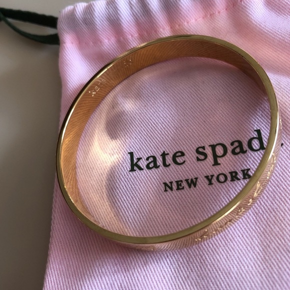 Kate Spade 12karat gold plated idiom bangle bracelet - Picture 4 of 13